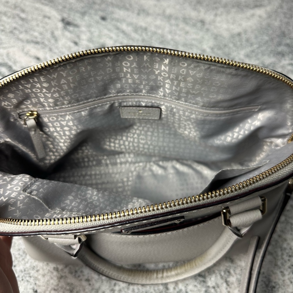 Kate Spade Elegant Light Gray Handbag - Picture 8 of 8